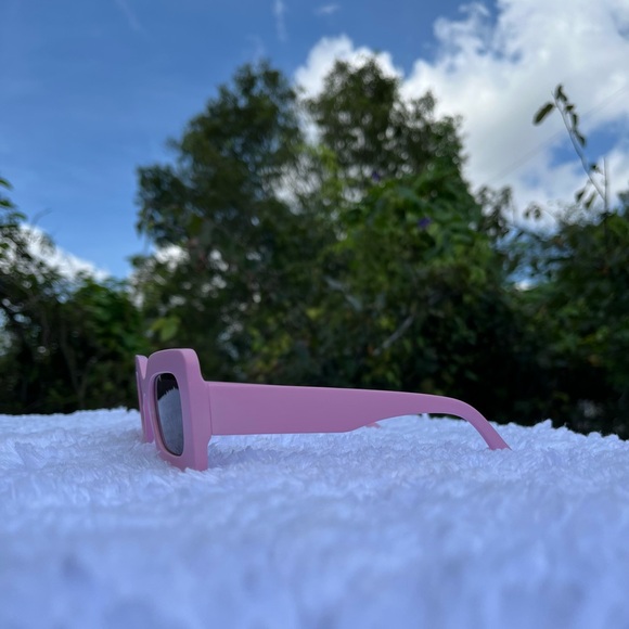 Sunglasses - Picture 2 of 3